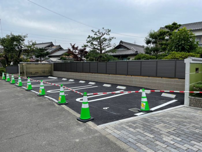 愛知県名古屋市昭和区　解体工事　塀　住宅　駐車場新設　アスファルト舗装工事　撤去　日本造成